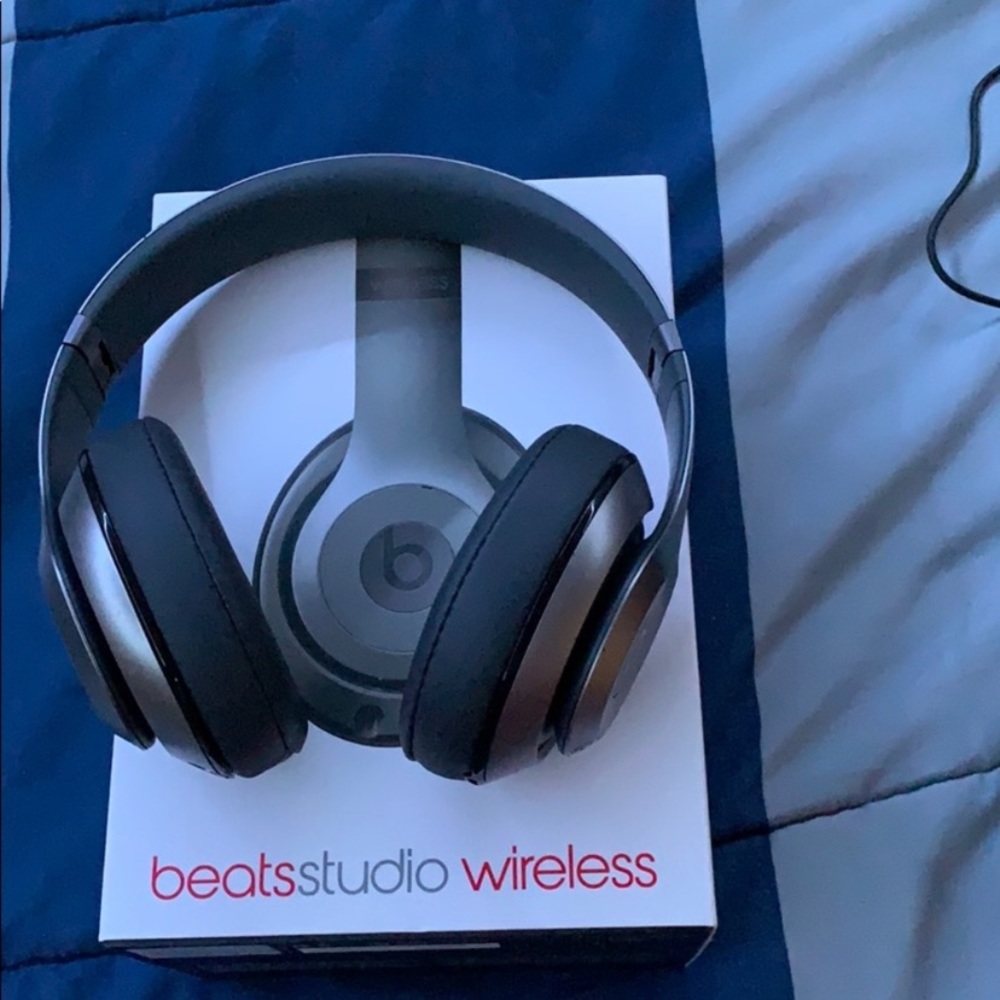 Beats wireless headphones